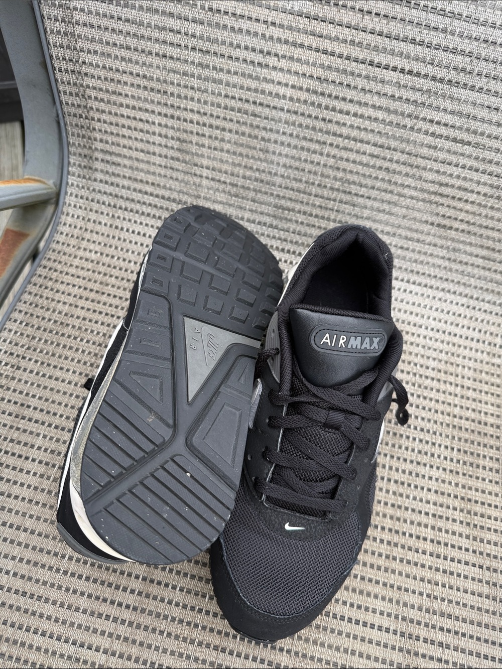 Nike Black and White Air Max Men's Sneakers - Picture 2 of 3